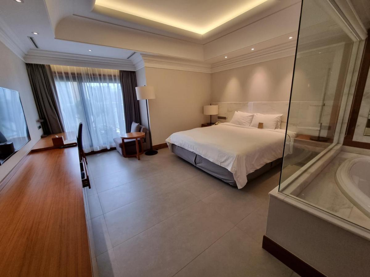 Pinegrove Hotel Gimhae Экстерьер фото